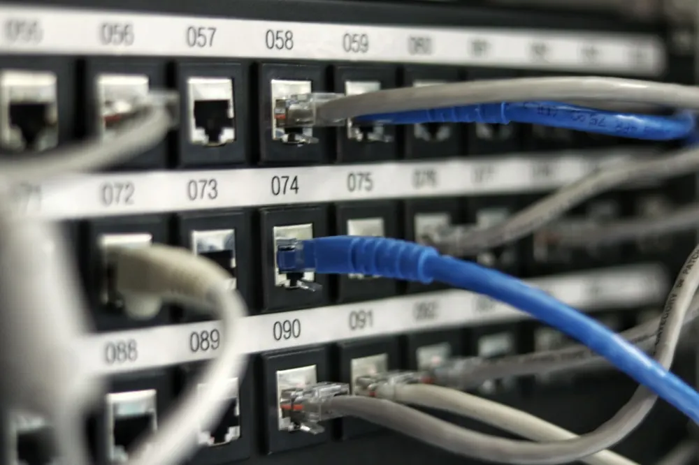 Infraestructura IT, redes y seguridad — Soluciones Integrales DJK